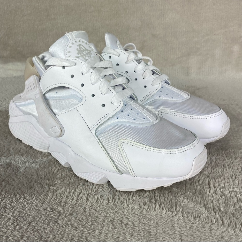 Nike White Women’s Athletic Shoes
